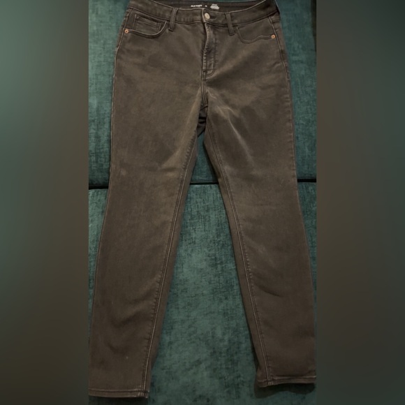 Old Navy High-Waisted Built-In Warm Rockstar Super-Skinny Jeans - Picture 2 of 4